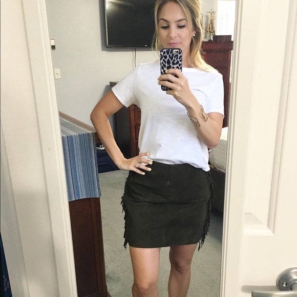 Genuine leather/suede fringe “mini” skirt - Picture 4 of 5